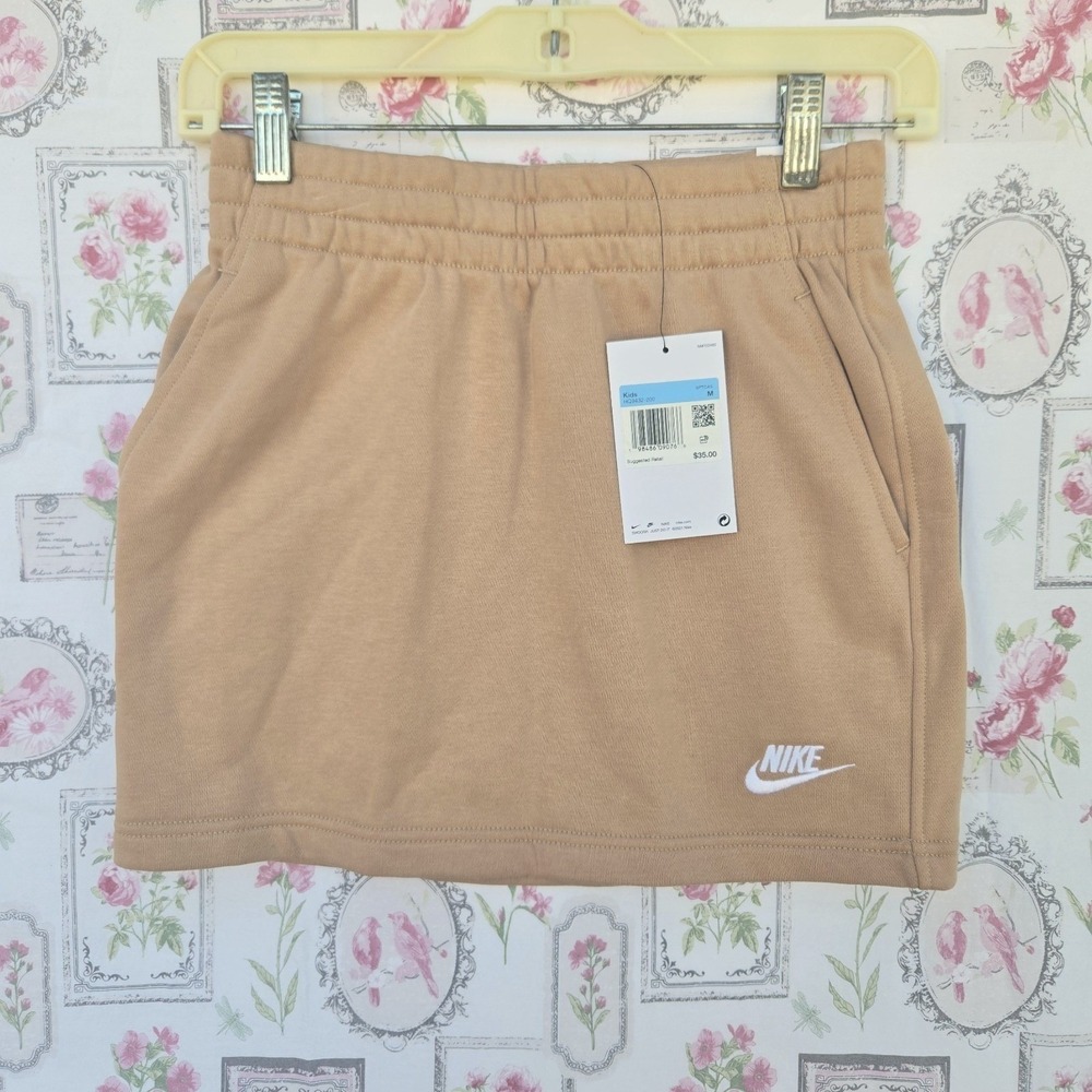 NWT Nike Kids Sportswear Club Fleece Pull-On Skirt Tan Sanddrift Medium‎